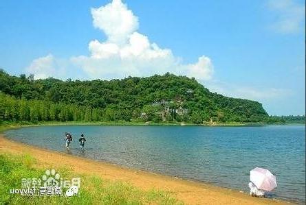 广东湛江旅游必去十大景点，广东湛江旅游必去的十大景点推荐